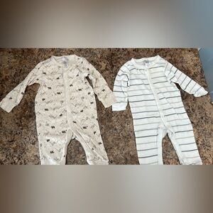 Baby Onesie Set in Cream and White